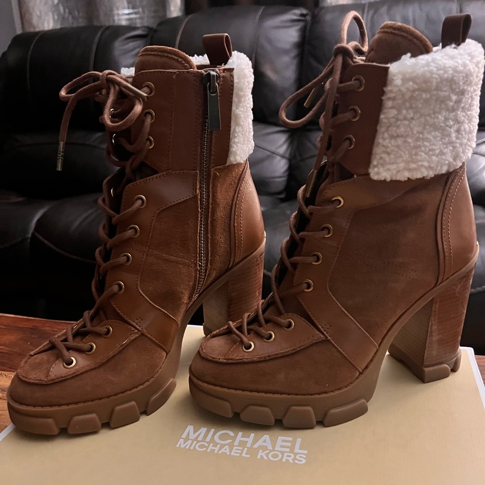 Ridley Lace Up Bootie - Suede/Sherpa - Luggage